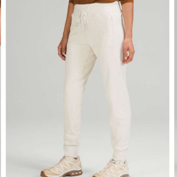 Lululemon Engineered Warmth Merino Pants White Opal (Ivory) fits size 4 - Picture 1 of 11